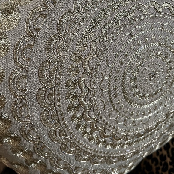 Big Beige Linen Like Material With Gold Threading Medallion Pattern Pillow - Picture 3 of 10
